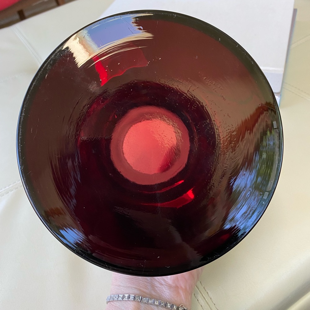 Post-Modern Tarnowiec ruby black art glass vase - Picture 3 of 9